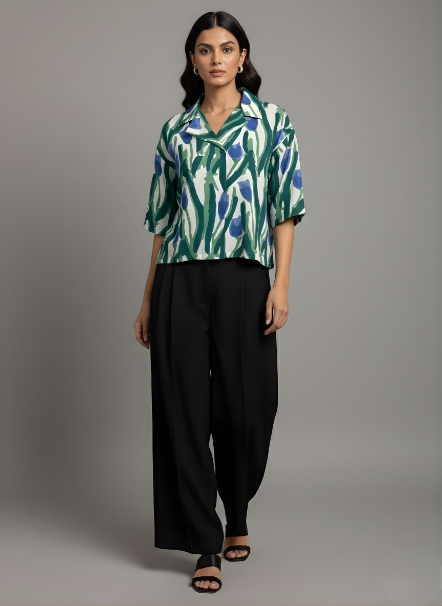 Women’s green printed cotton boxy shirt with relaxed silhouette