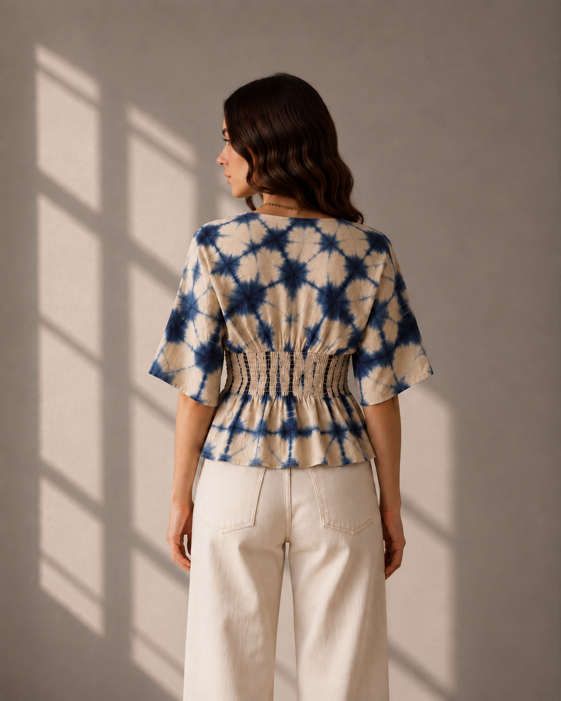 Aesthetic indigo top for everyday wear
