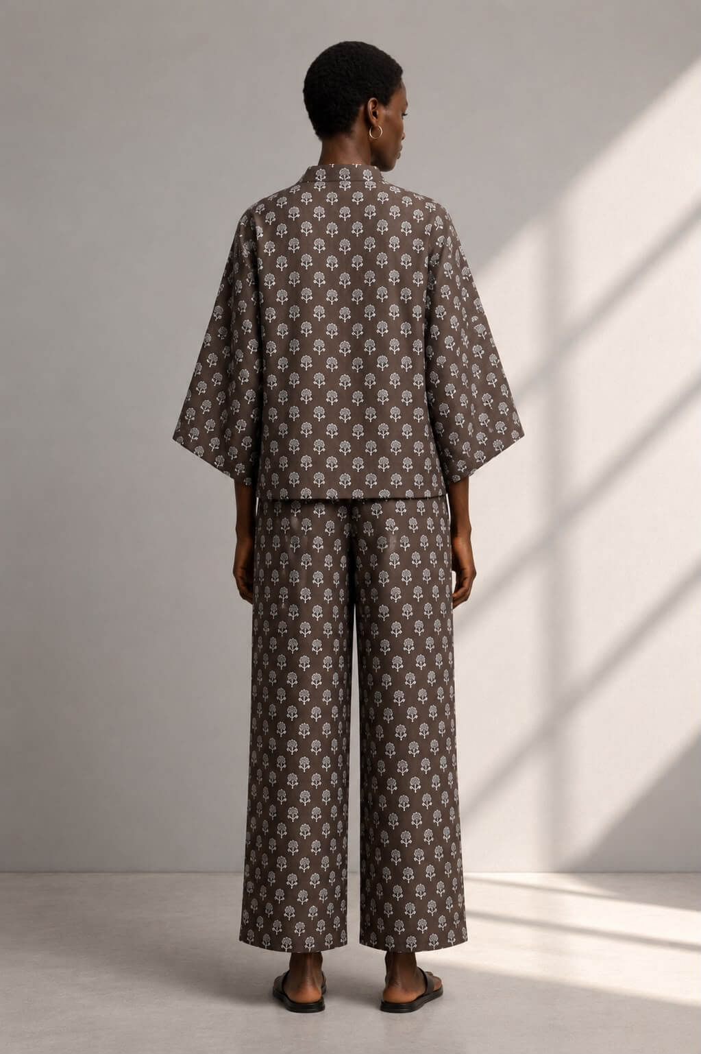 Relaxed cotton co-ord set with kimono sleeves and matching trousers.