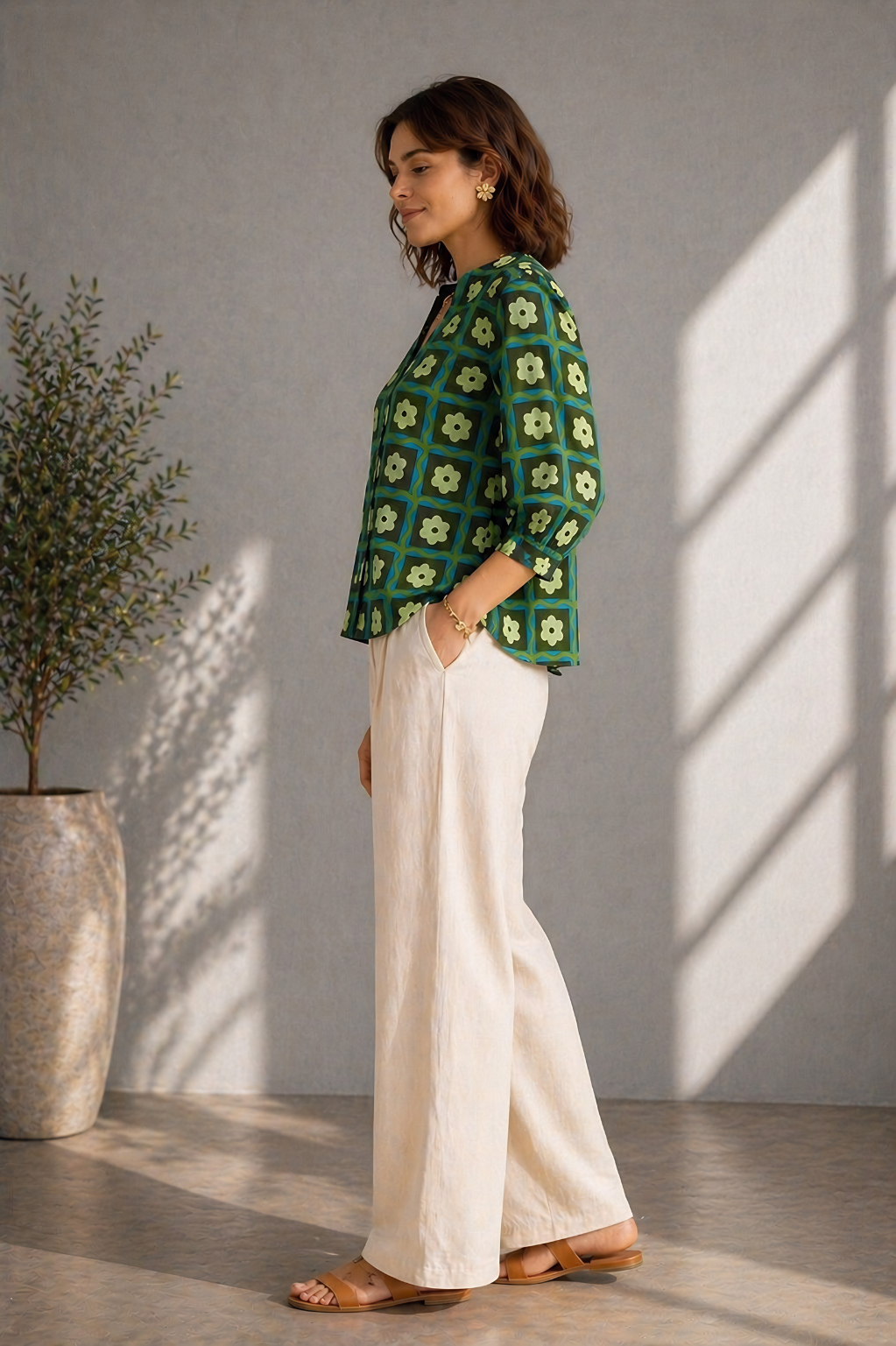 Full sleeve cotton blouse with button-down front